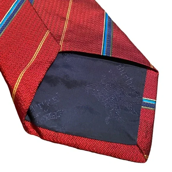 Vintage Burberrys tie 100% Silk - Red and Blue Made in the USA Burberry - Picture 8 of 11